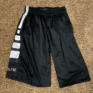 Nike Elite Shorts - M